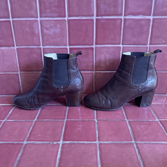 Dark Brown Stella Frye Chelsea Boots size 7.5 - Picture 3 of 7